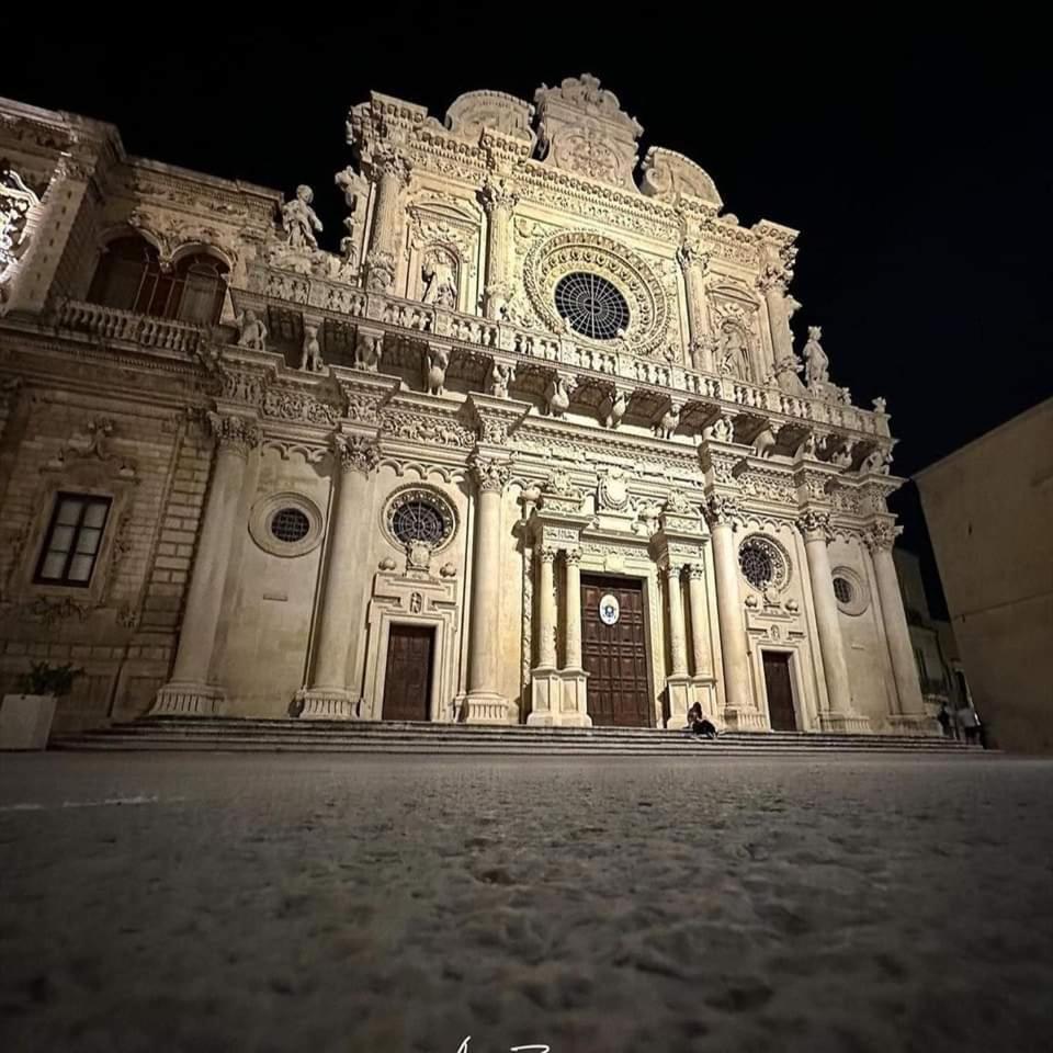 Dimora Vico Storella Lecce Bagian luar foto