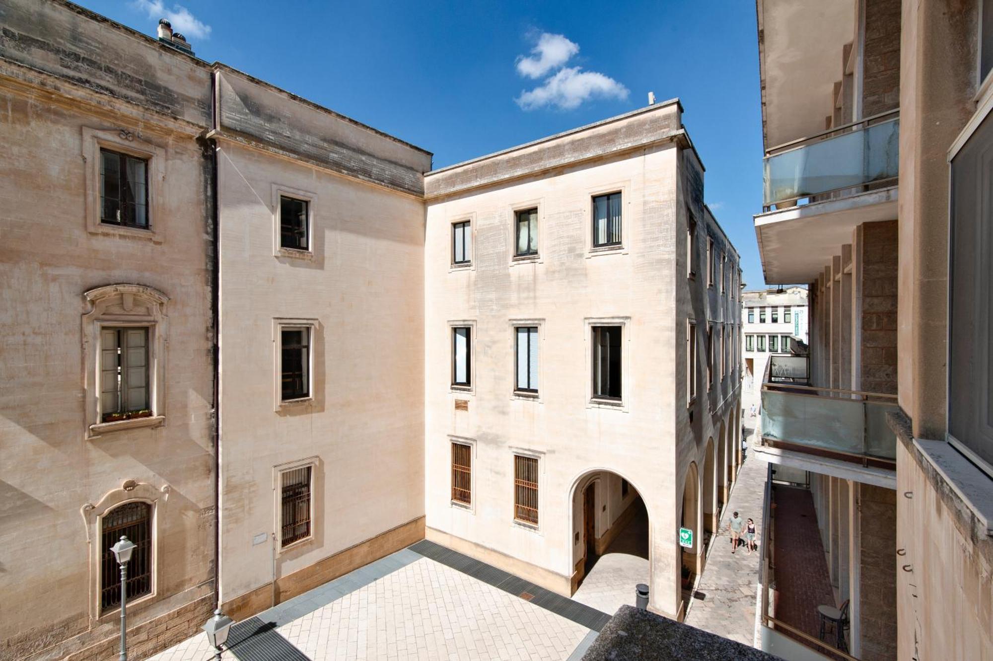 Dimora Vico Storella Lecce Bagian luar foto