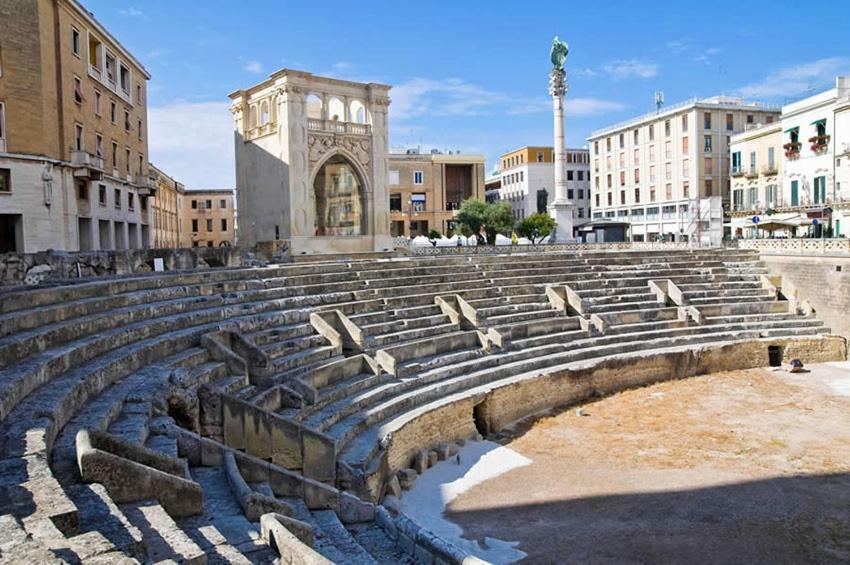 Dimora Vico Storella Lecce Bagian luar foto